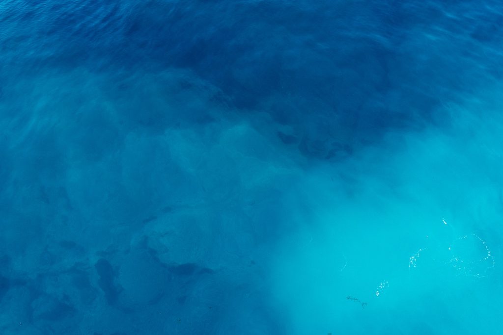 blue ocean water 5412.jpg